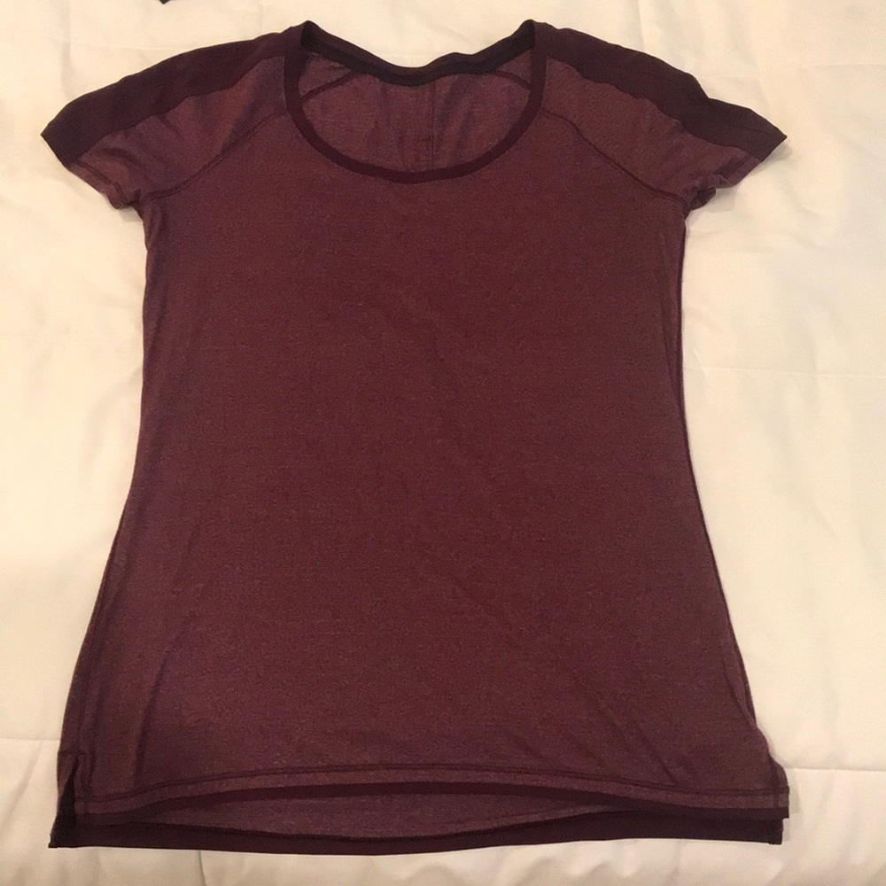 Super comfortable Lululemon shirt!!